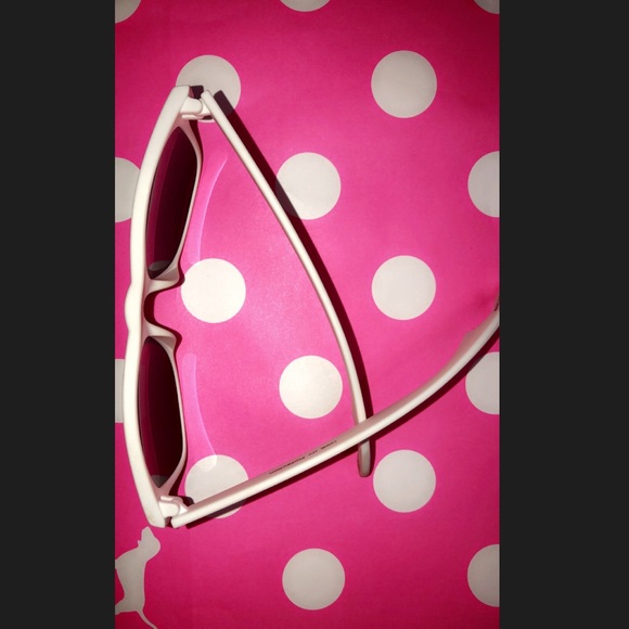 Victoria’s Secret PINK - white sunglasses main image 2